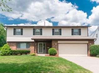 1666 Lynnhurst Rd, Columbus, OH 43229