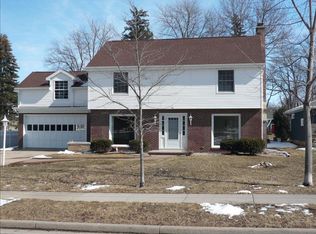 308 Park St, Menasha, WI 54952