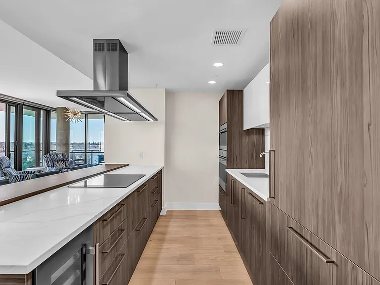 350 Ocean Ave #403 — Photo 9