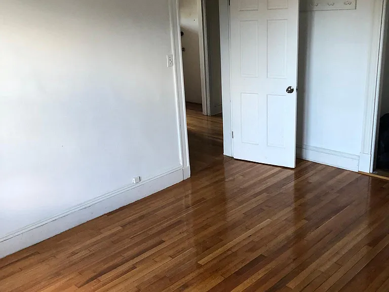 455 Washington St #6 — Photo 2