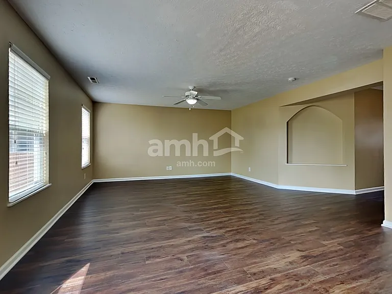 111 Covey Pl — Photo 5