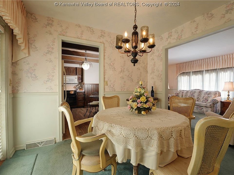 5453 Sandhurst Ln, Charleston, WV 25313 Zillow