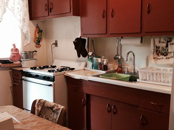 4th image of 2148 41st St