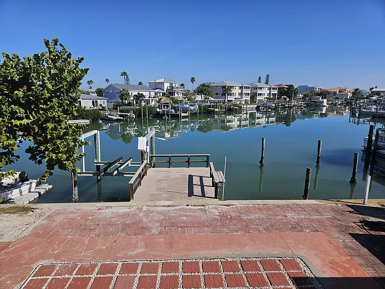 13733 Gulf Blvd #2 — Photo 10