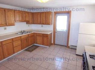 9 Murphy Ct, Newton, MA 02458