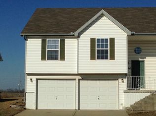 15004 Kelly Dr, Smithville, MO 64089