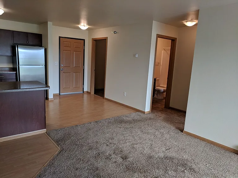 West Lake III Apartments — Photo 125