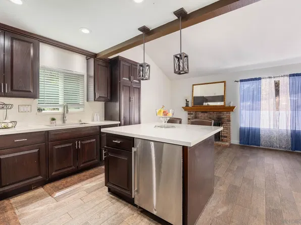 6986 Pembridge Ln, San Diego, CA 92139