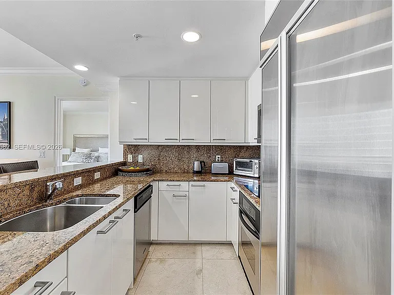 3350 SW 27th Ave #1803 — Photo 8