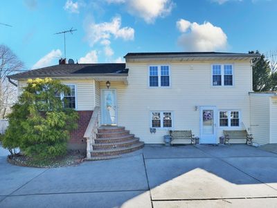 650 Broadway, Bethpage, NY, 11714