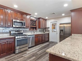 560 Butterfly Dr, Chesapeake, VA 23322