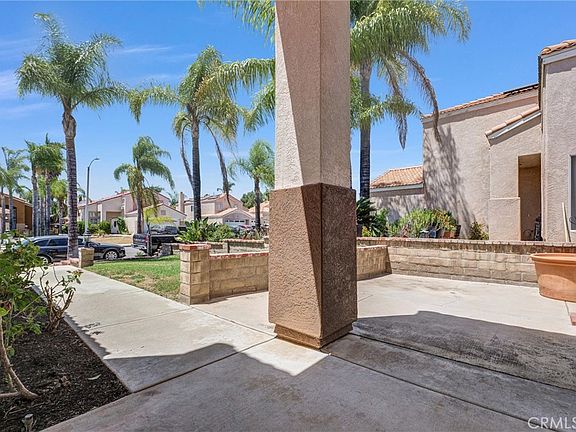 3rd image of 39734 Avenida Miguel Oeste