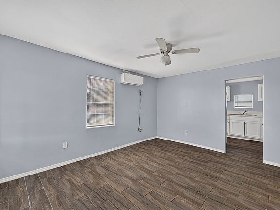 2nd image of 107 N Main St #3