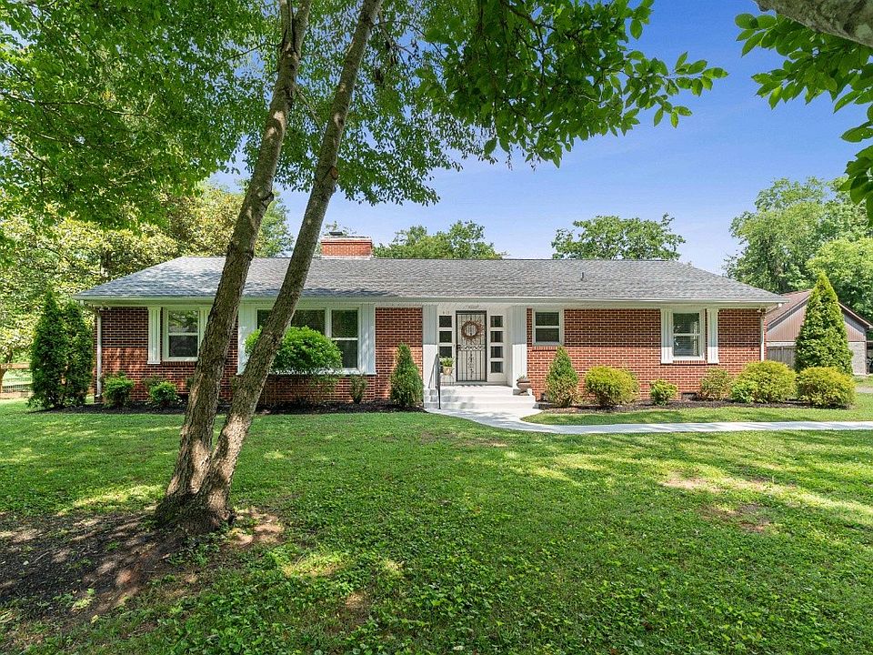 1st image of 419 Minerva Dr