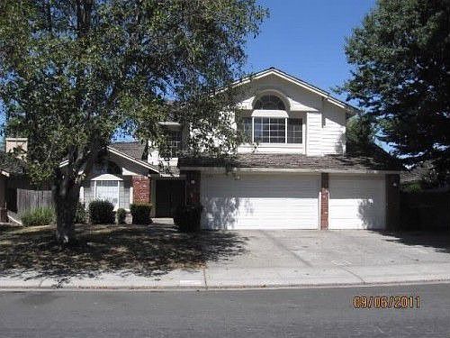 1st image of 641 Castle Oaks Dr