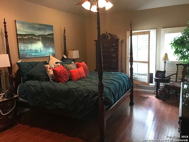 1st image of 4 Greens Ct