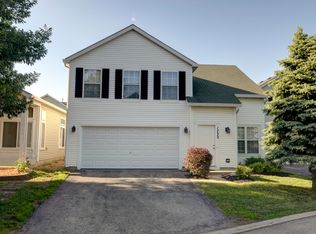 1772 Linden Park Ln, Aurora, IL 60504