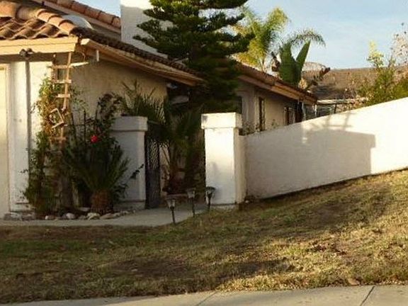 5th image of 2333 Fair Oak Ct