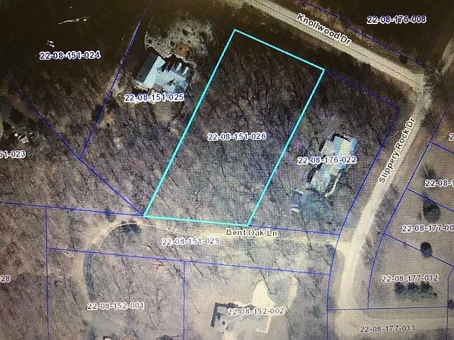 1st image of 303 Knollwood Dr