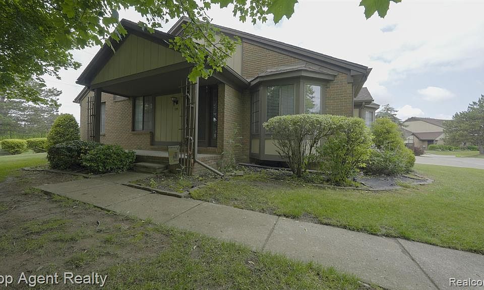 135 Meadow Lane Cir, Rochester, MI 48307 Zillow