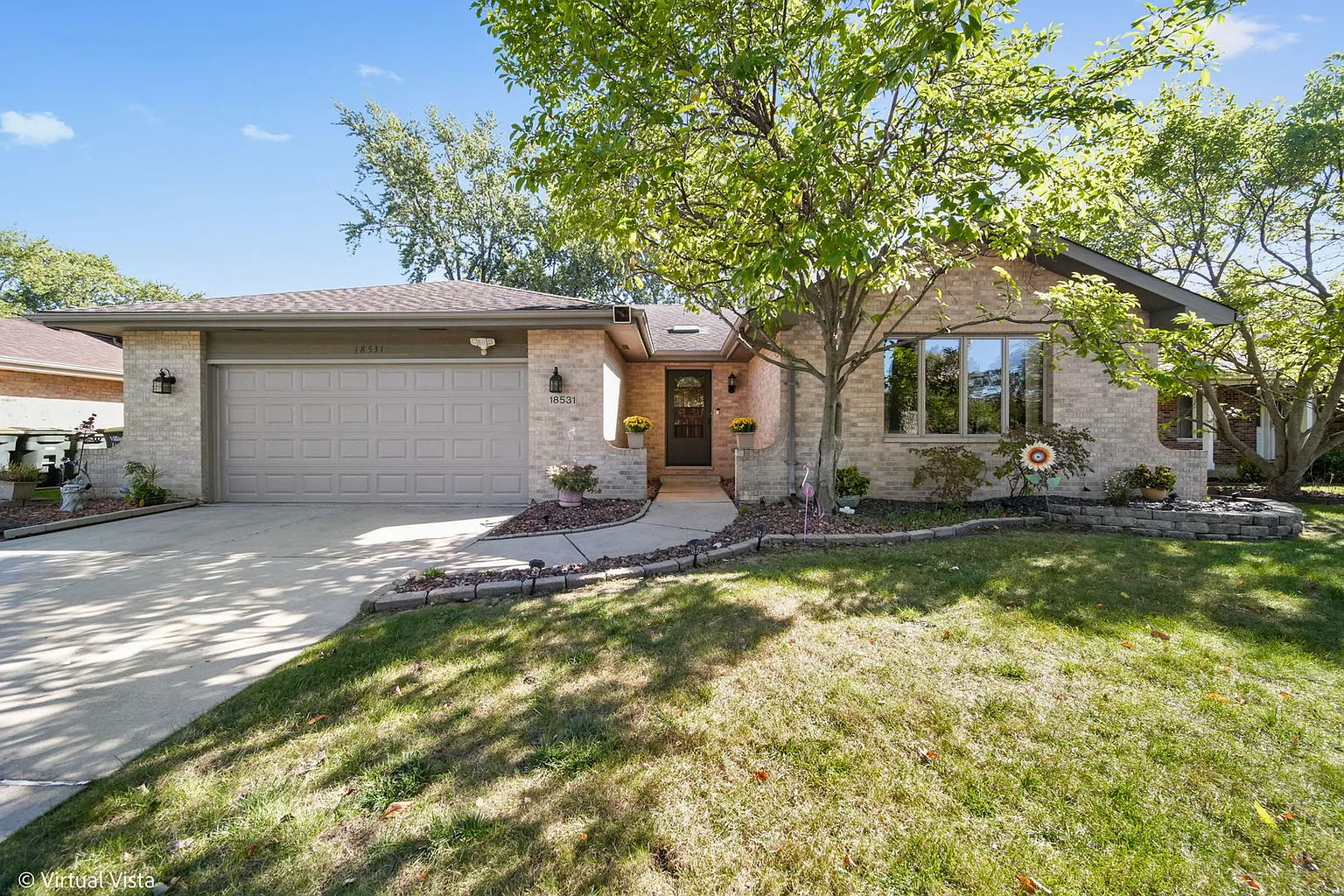 18531 Willow Ln photo 1