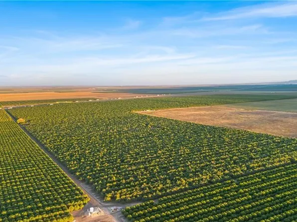 1 W Shields Ave, Firebaugh, CA 93622