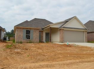 810 Pine Ridge Ct, Pineville, LA 71360