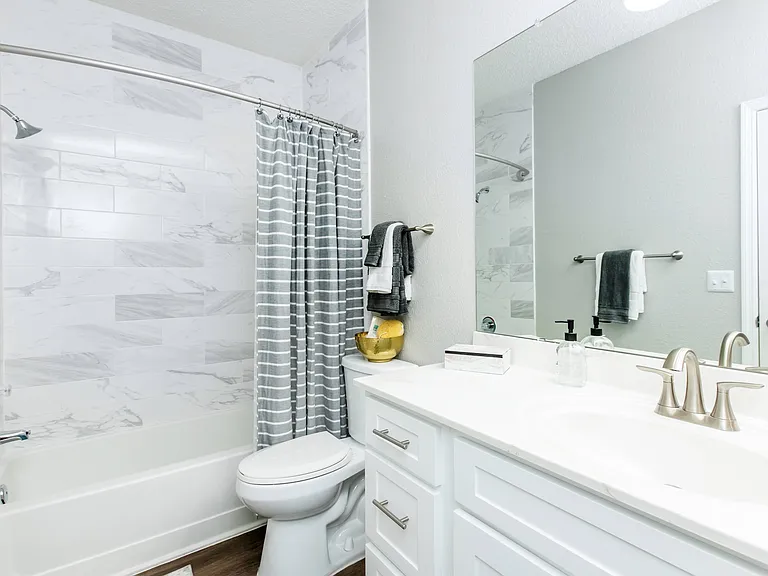 Registry at Windsor Parke — Photo 60