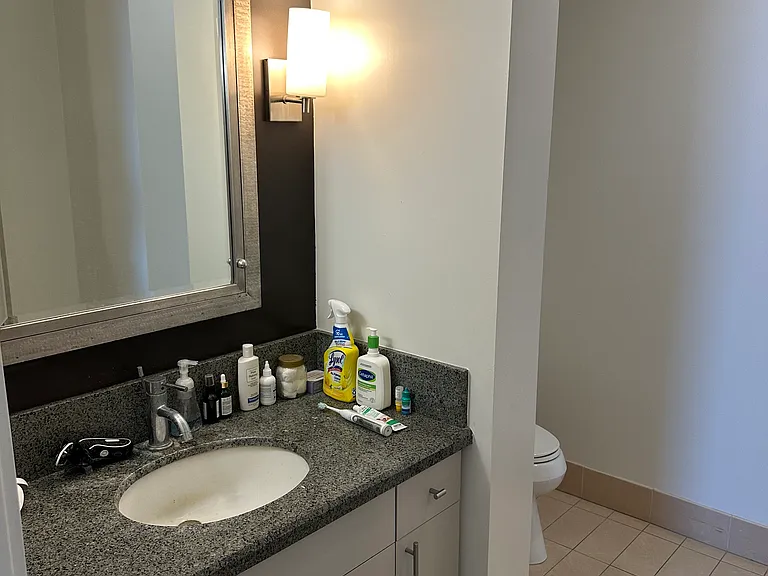 3810 Wilshire Blvd #1612 — Photo 21