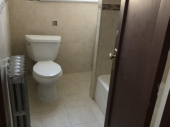 5th image of 81 Spruce St APT 1