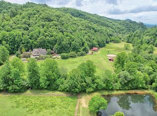 8758 Tusquittee Rd, Hayesville, NC 28904