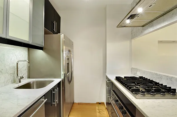 Sold by Corcoran | media 27