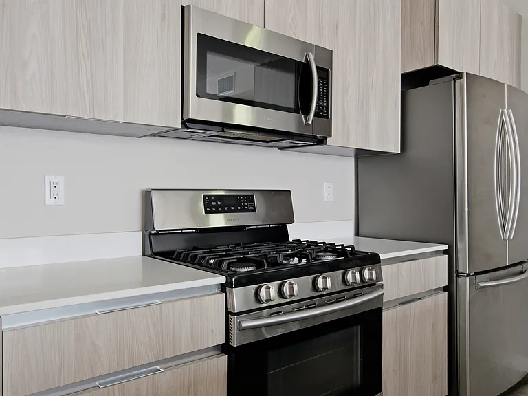 16300 Ventura Blvd #307 — Photo 4