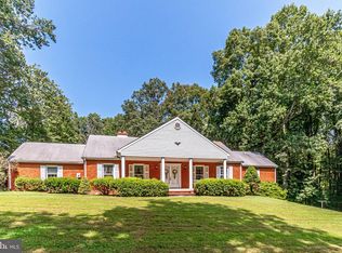 6906 Token Valley Rd, Manassas, VA 20112