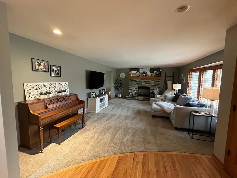 15211 Shirley St — Photo 18