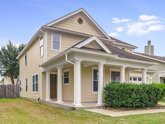 2nd image of 10011 Victoria Heights Ln
