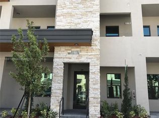 7805 NW 104th Ave APT 4, Doral, FL 33178