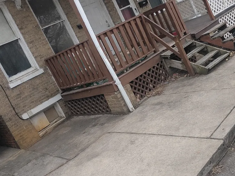 132 Jefferson Ave #2 — Photo 4