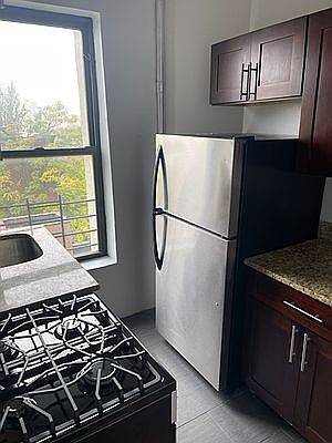 2nd image of 524 E 119th St APT 31