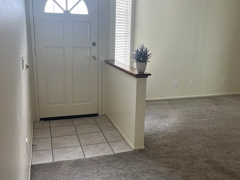 2841 Thicket Pl — Photo 5