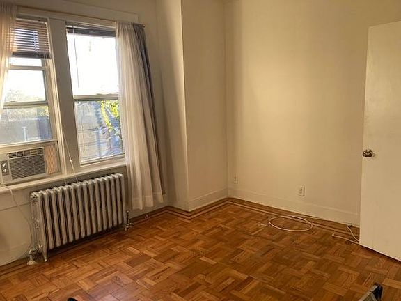 5th image of 63 Hawthorne Ave #2S
