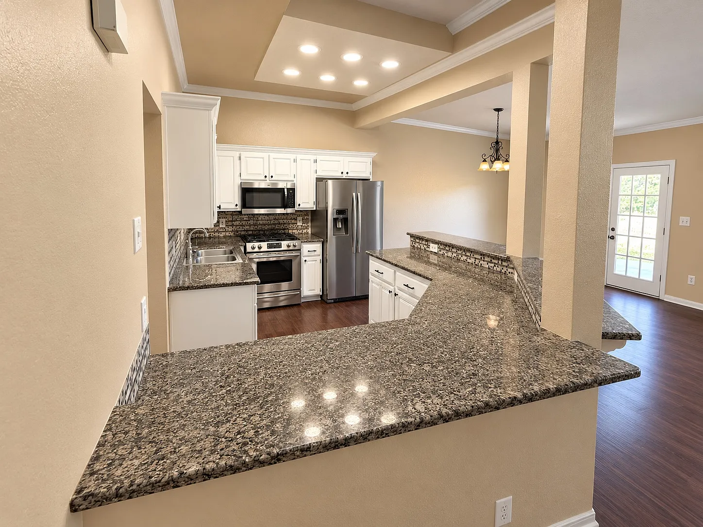 8329 Woodbend Dr — Photo 2