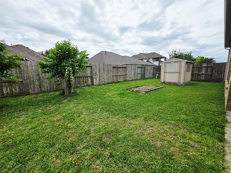7142 Breton Bay Pass — Photo 32