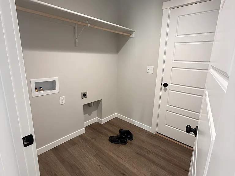 2215 S Border Way — Photo 11