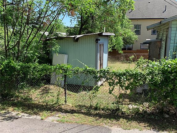 4th image of 1183 Coleto St