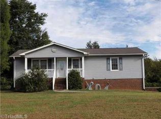 360 Red Barn Rd, Lexington, NC 27292