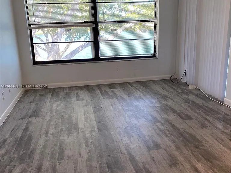201 Lake Pointe Dr #205 — Photo 8
