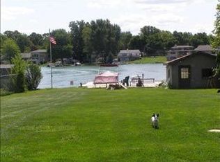 51350 N Shore Dr, Elkhart, IN 46514