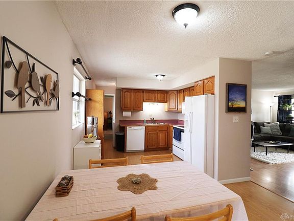 5th image of 7325 Carmelita Dr