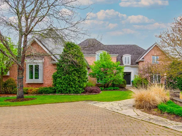 5460 Churchill Ln, Libertyville, IL 60048